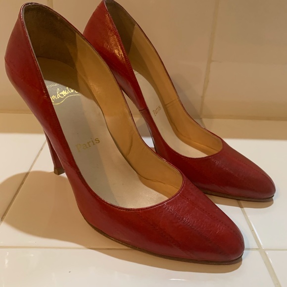 Christian Louboutin heels....Cute! Cute! Cute! - Picture 1 of 7